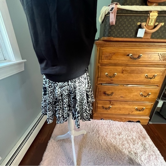 LOUIS vuitton dress (M) (flaw to mention) - Picture 10 of 16